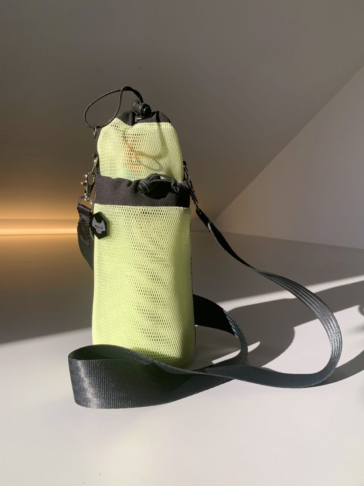 CUB_waterbottle_lime04.jpg