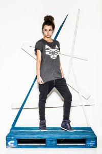 T-shirt z wilkiem CLASSIC grafitowy melanż