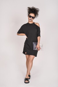 CUB CUT-OUT T-SHIRT DRESS / sukienka czarna